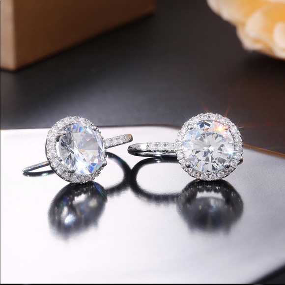 *NEW*925 Silver Drop Earrings Round Stone Zircon - Picture 2 of 2